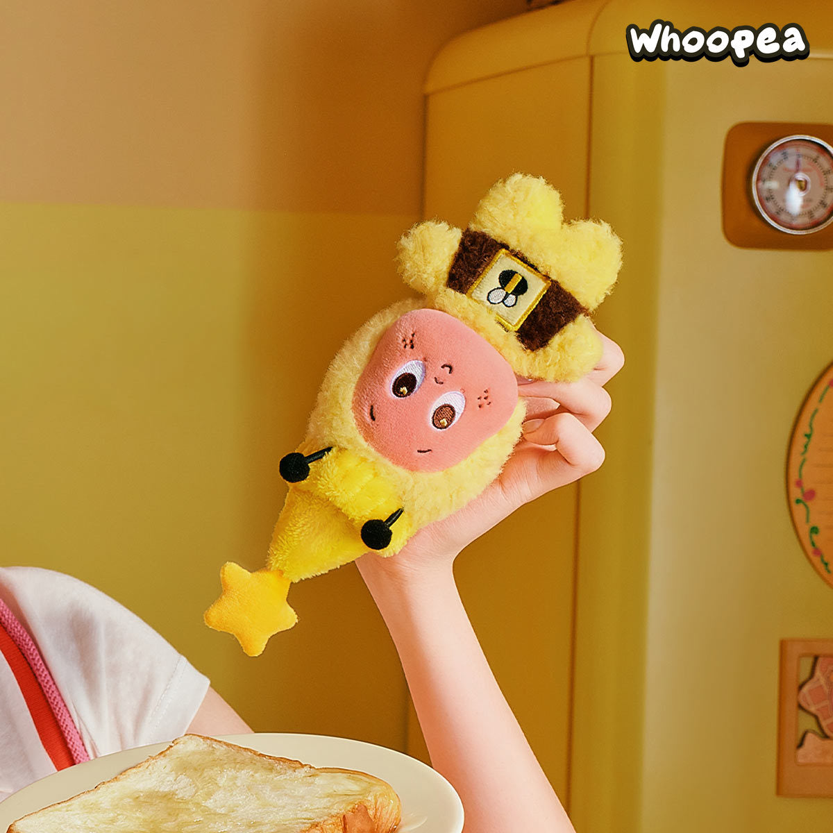 POP MART TWINKLE TWINKLE MOON GELATO Series-Honey Plush Pendant - Image 2