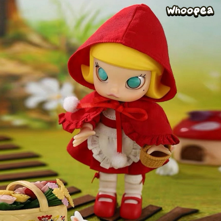 Molly Little Red Molly Action Figure - Image 5