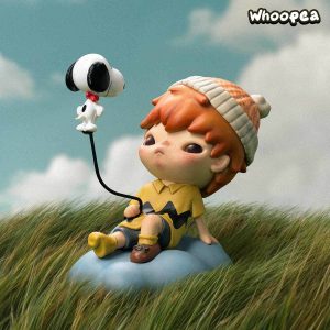 Hirono Snoopy Figure