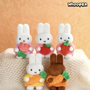 VIPO Miffy Hug Series Plush Pendant