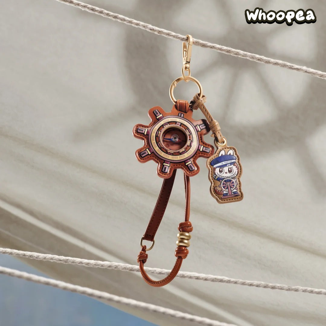 POP MART The Monsters De Vliegende LABUBU Series Compass Pendant