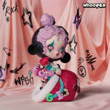 SKULLPANDA The Stocking Surprise Figure - Image 8