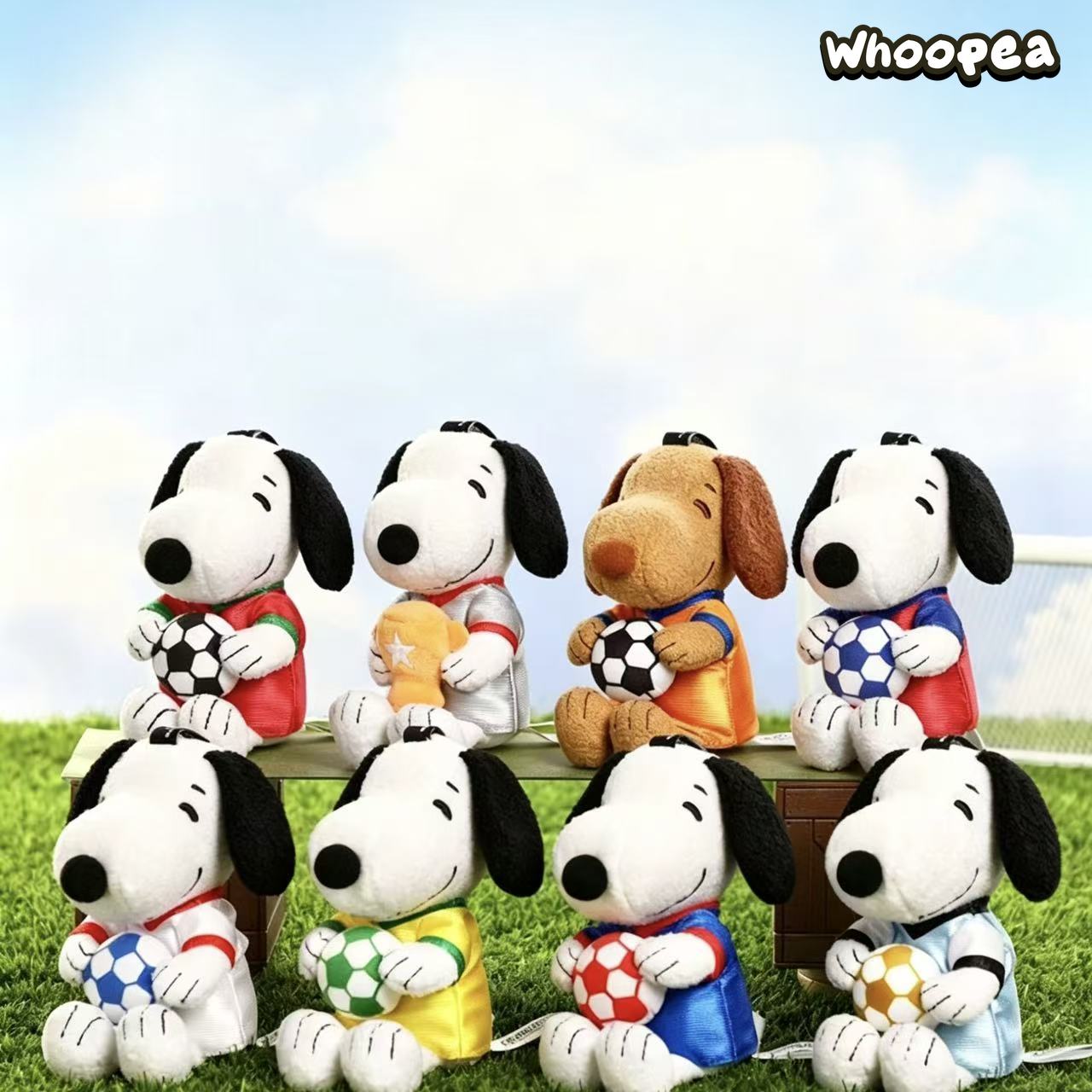 VIPO PEANUTS Snoopy Football Series Plush Pendant Blind Box
