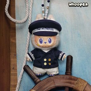 POP MART The Monsters De Vliegende LABUBU Series Captain Vinyl Plush Hanging Card, POP LAND Exclusive